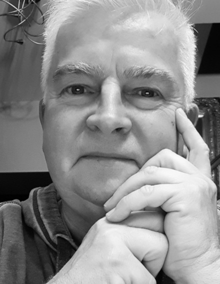 Découvrez Xavier Guyonnet, peintre post-contemporain isérois aux techniques uniques cendre-pigments. Exposition à Beynost octobre 2025. Art émergent français.