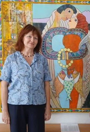 Découvrez Olga Malakhova, conteuse picturale du patrimoine tunisien. Acrylique, technique mixte, feuille d'or. Cote +20% en 2025. Collection sur ArtNova Gallery.