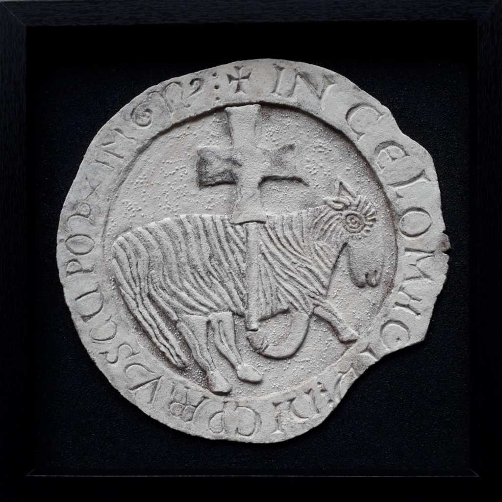 Agneau Pascal de Cluny : Gérard Robin, bas-relief au sable naturel